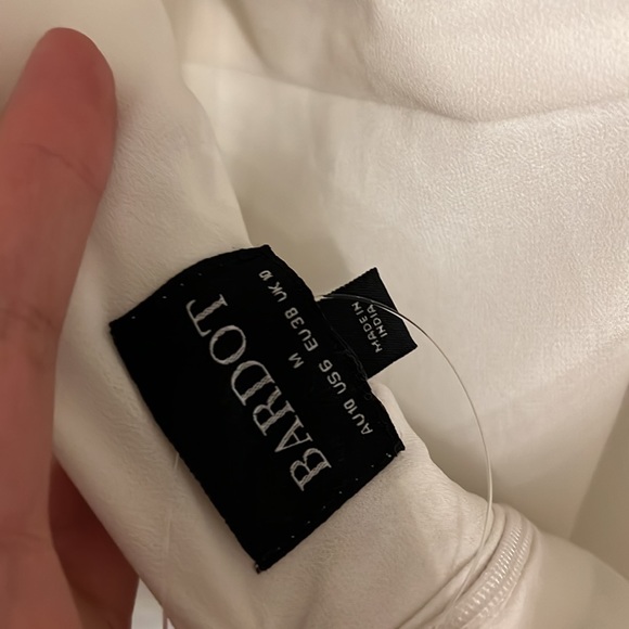 Bardot Wyn Satin Halter Dress in orchid white - Picture 13 of 16